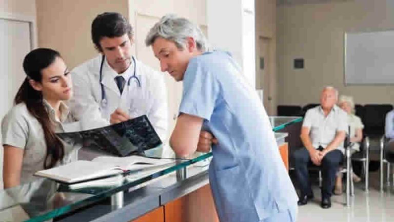 İngiltere’de hastalar MR için 2 buçuk yıl bekliyor