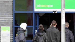 Birleşik Krallık’ta Hayalet İş İlanları: Her Üç İlandan Biri Gerçek Değil