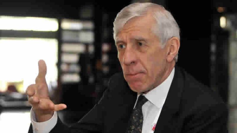Jack Straw: Kıbrıs’ta tek yol iki devletli çözüm