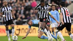 Manchester City’den lig kupasına erken veda