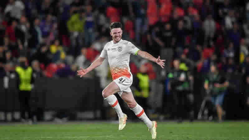 Transfer döneminde en çok parayı İngiliz takımları harcadı