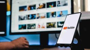 Youtube’dan İngiltere’de sağlık çalışanlarına doğrulama sistemi