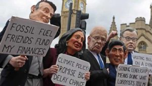 İklim aktivistleri Londra’da fosil yakıt karşıtı gösteri düzenledi