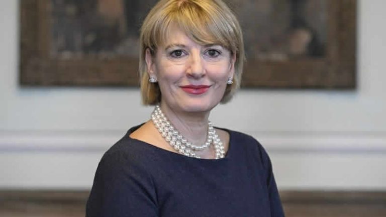 İngiltere Büyükelçisi Türkiye Cumhuriyeti’nin 100. yılını kutladı