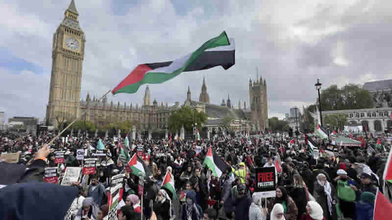 İngiltere İçişleri Bakanı, Filistin’e destek gösterilerini “nefret yürüyüşleri” olarak niteledi