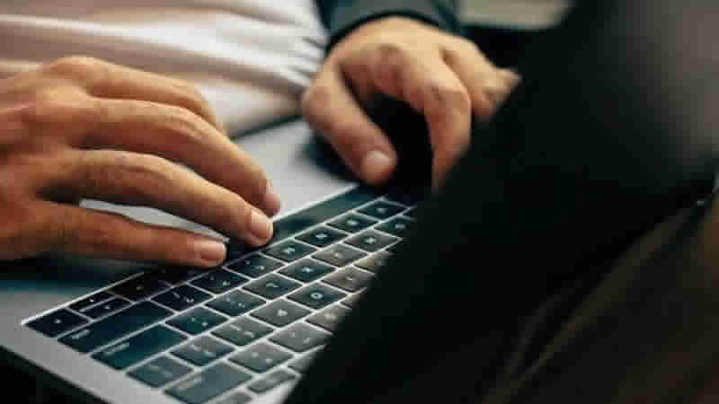 İngiltere’de Hamas içeriklerine yasak yolda