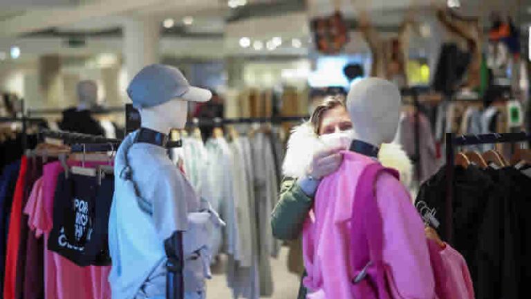 İngiltere’de perakende satışlar geriledi