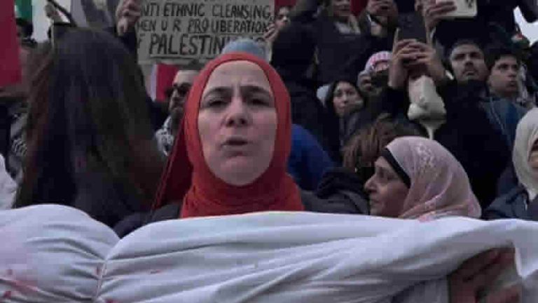 Londra’da Filistin’e destek gösterisine katılan Türk vatandaşı tutuklandı