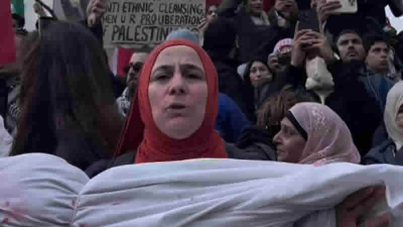 Londra’da Filistin’e destek gösterisine katılan Türk vatandaşı tutuklandı