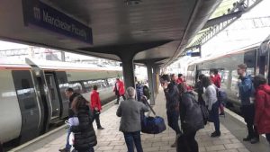 Londra’dan Manchester’a daha az tren seferi yapılacak