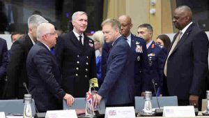 Milli Savunma Bakanı Güler, İngiltere Savunma Bakanı ile görüştü