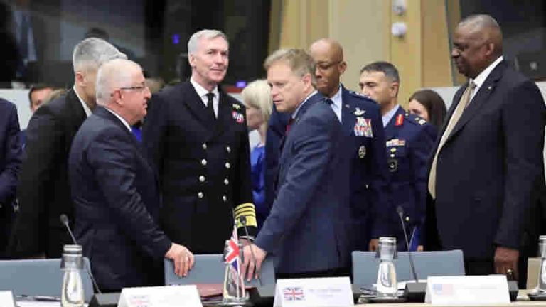 Milli Savunma Bakanı Güler, İngiltere Savunma Bakanı ile görüştü