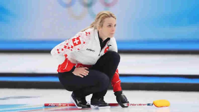 Avrupa Curling Şampiyonası İskoçya’da başladı