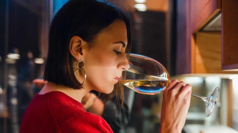 Britanyalı kadınlar içki tüketiminde dünya birincisi