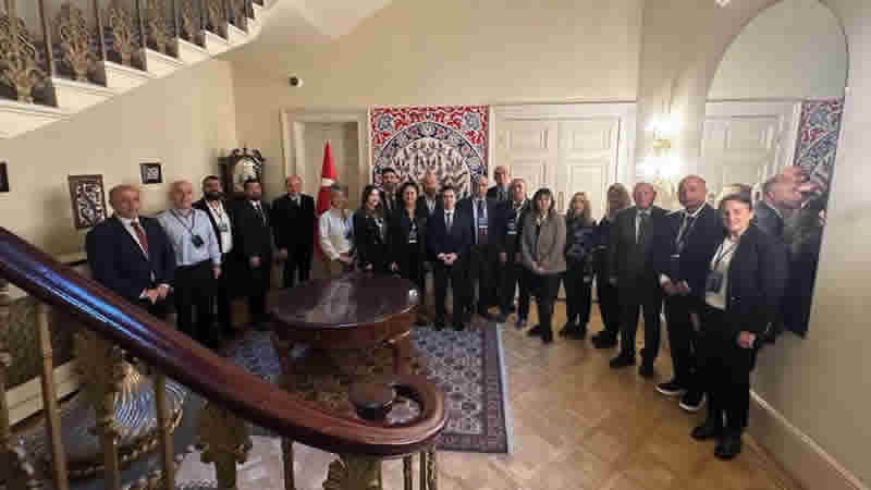 İZTO üyelerinden Londra’ya çıkarma