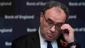 İngiltere Merkez Bankası Başkanı’ndan ‘ısrarcı enflasyon’ uyarısı