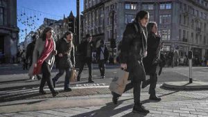 İngiltere’de enflasyon 2 yılın en düşük seviyesinde