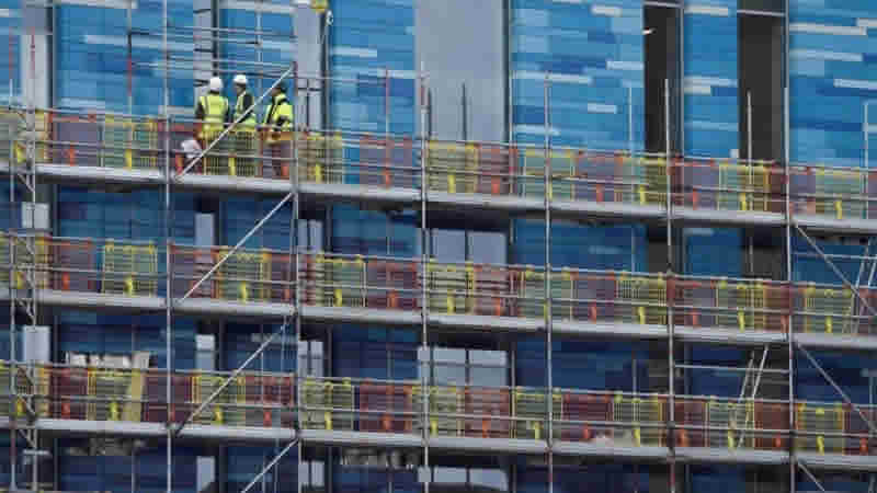 İngiltere’de inşaat sektörü aktivitesi daraldı