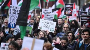 Londra’da Filistin’e destek eylemine polis müdahelesi