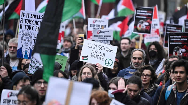 Londra’da Filistin’e destek eylemine polis müdahelesi