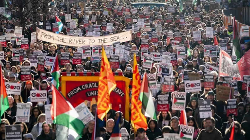 Londra’da yüz binler Filistin’e destek için yürüdü