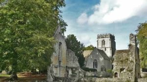 Oxfordshire’da yıkıntılar arasında bir kadına tecavüz eden şüpheli tutuklandı