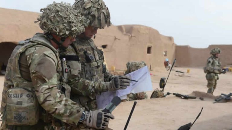 Birleşik Krallık 4 milyar dolarlık telsiz sözleşmesini feshetti