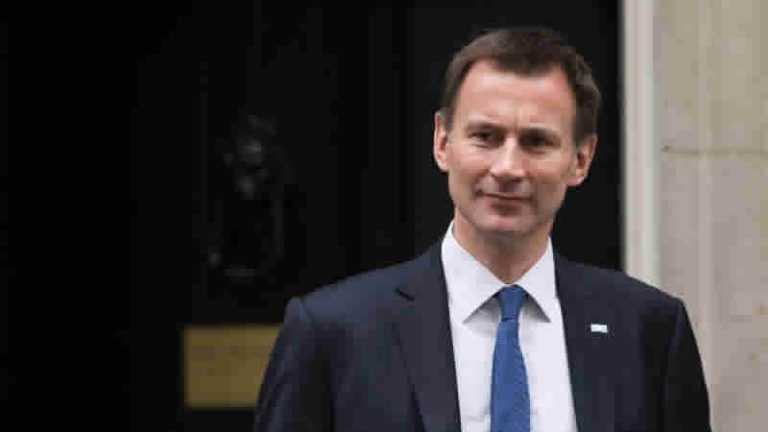 Hunt: “Hayat pahalılığı baskılarını azaltmaya odaklanmaya devam edeceğiz”