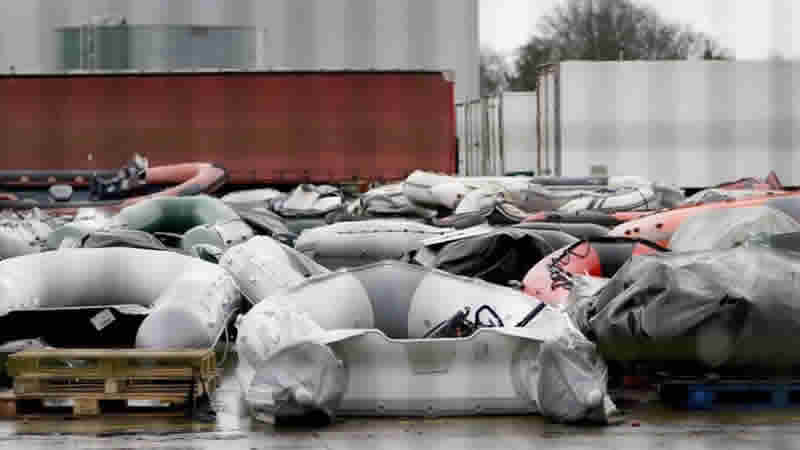 İngiltere, göçmen botları için 2030’a kadar 700 milyon £ ayırdı