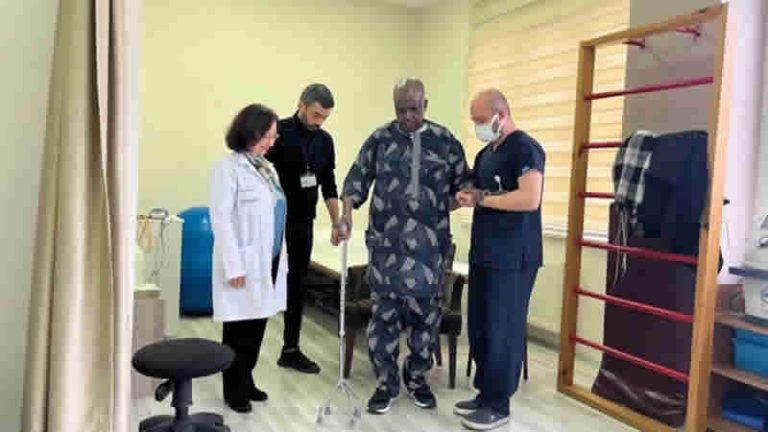 İngiltere Kraliyet avukatı Eskişehir’de sağlığına kavuştu