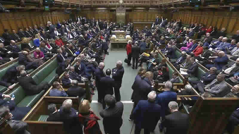 İngiltere parlamentosu Ruanda’ya sığınmacı gönderilmesiyle ilgili tasarıyı kabul etti