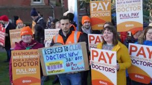 İngiltere’de 75 bin pratisyen hekim yeniden grevde