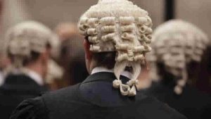 Birleşik Krallık’ta yargıçlar davalarda yapay zeka kullanabilecek