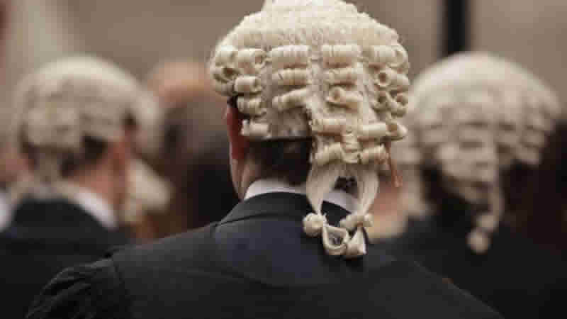 Birleşik Krallık’ta yargıçlar davalarda yapay zeka kullanabilecek