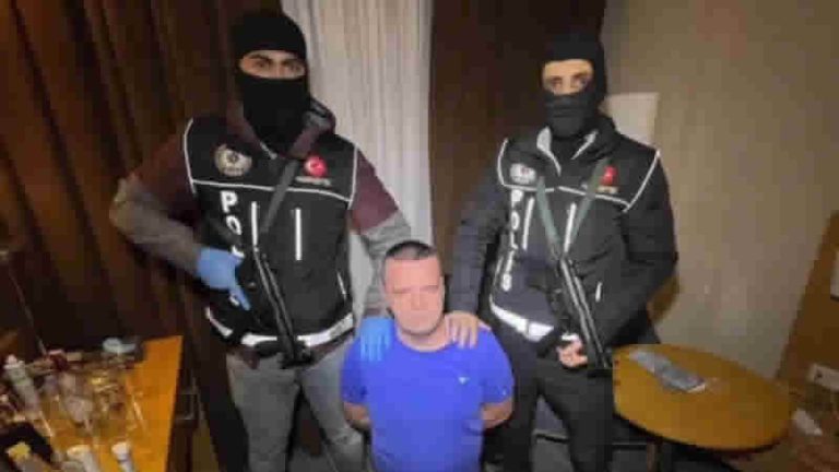 İngiltere’nin kırmızı bültenle aradığı uyuşturucu taciri İstanbul’da yakalandı