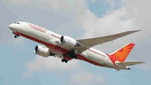 Londra’ya gelen uçak yangın alarmı nedeniyle geri döndü