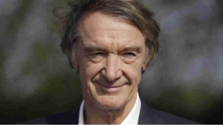 Manchester United hisselerinin yüzde 25’ini sattı