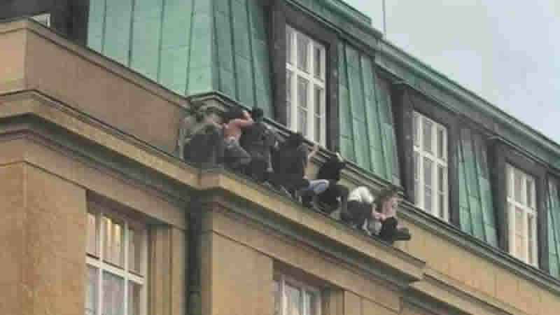 Prag saldırganının itiraf mektubu: 2 aylık bebeği öldürmüş