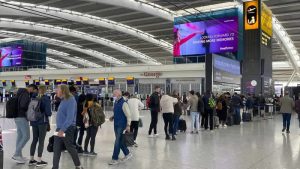 Suudiler Londra’nın en büyük havalimanına ortak oldu