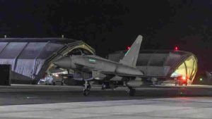 ABD ve İngiltere’den Husilere saldırı