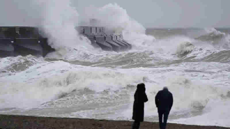  Birleşik Krallık’ta sezonun dokuzuncu fırtına uyarısı: Storm Isha