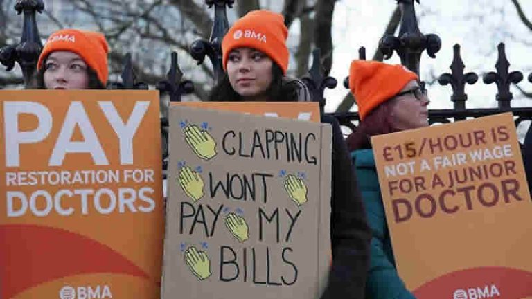 Hastaneler grevdeki pratisyen hekimlerin işe dönmesini talep ediyor