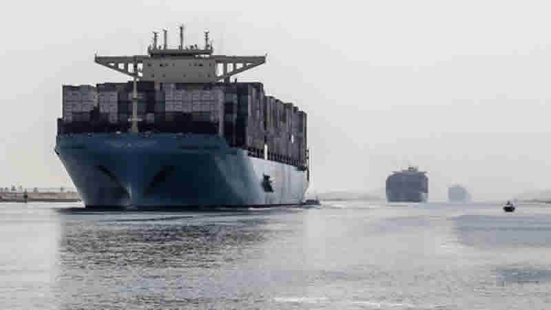 Husiler, İngiltere’ye ait petrol gemisini hedef aldı