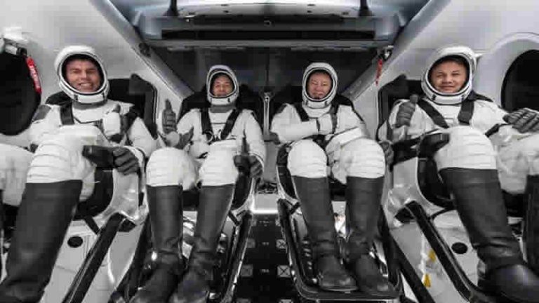 İlk Türk astronot Alper Gezeravcı’nın uzay yolculuğu başladı