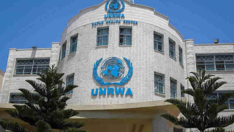 İngiltere, Filistinli mültecilere yönelik yardımlarını durduracak