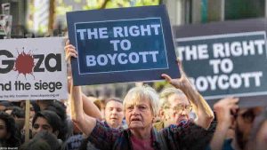 İngiltere’de Anti Boykot Yasa Tasarısı protestolara rağmen kabul edildi