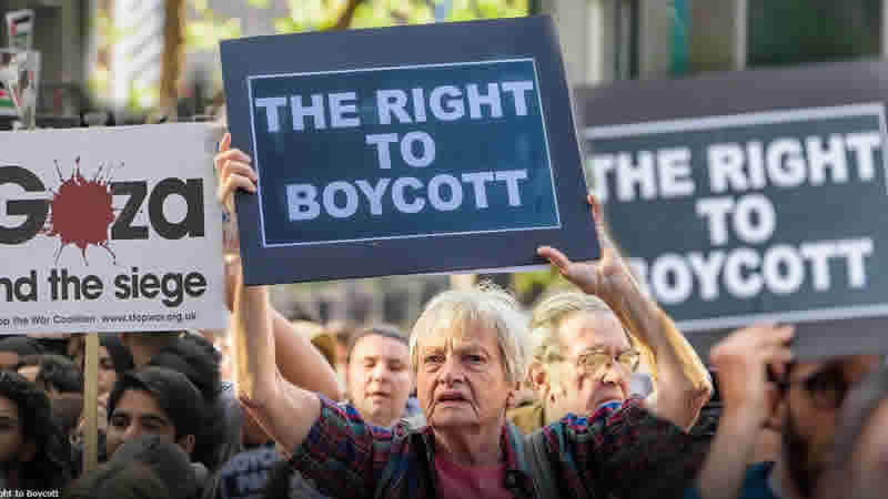 İngiltere’de Anti Boykot Yasa Tasarısı protestolara rağmen kabul edildi