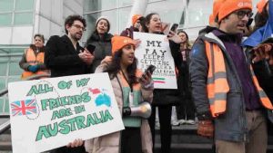 İngiltere’de pratisyen hekimlerin 6 günlük grevi yarın başlıyor