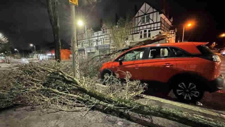Isha Fırtınası Birleşik Krallık’ı kuvvetli rüzgar ve yağmurla vurdu