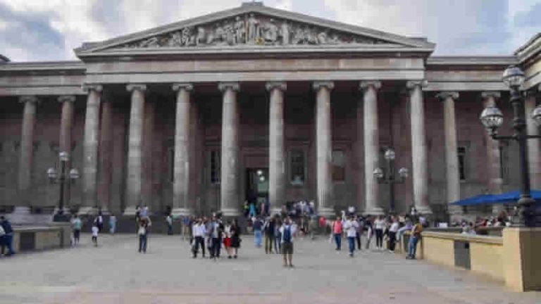 Londra müzelerindeki 1700’e yakın eser kayıp